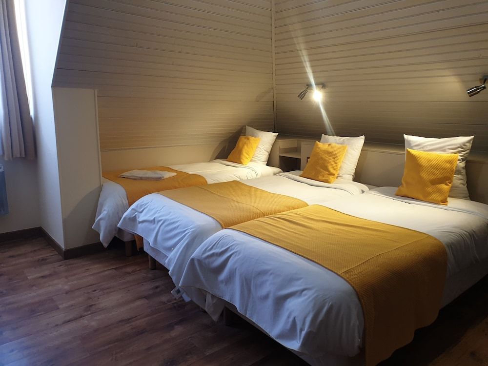 Comfort Triple Room
