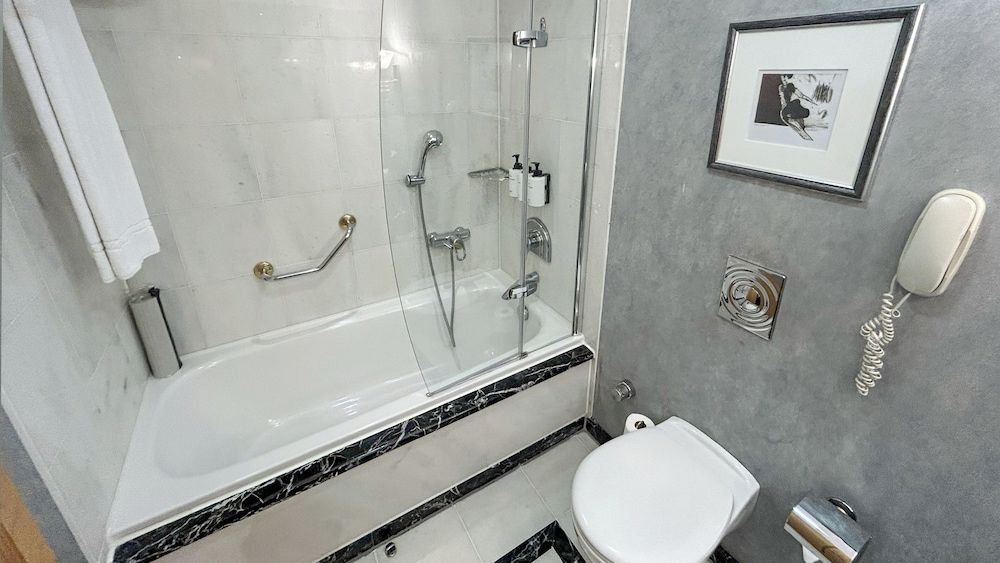 InterContinental Istanbul by IHG Classic Room 12