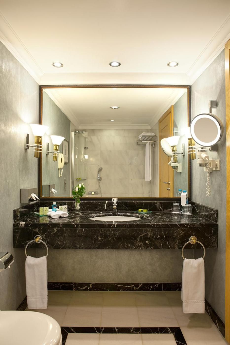 InterContinental Istanbul by IHG Classic Room 14