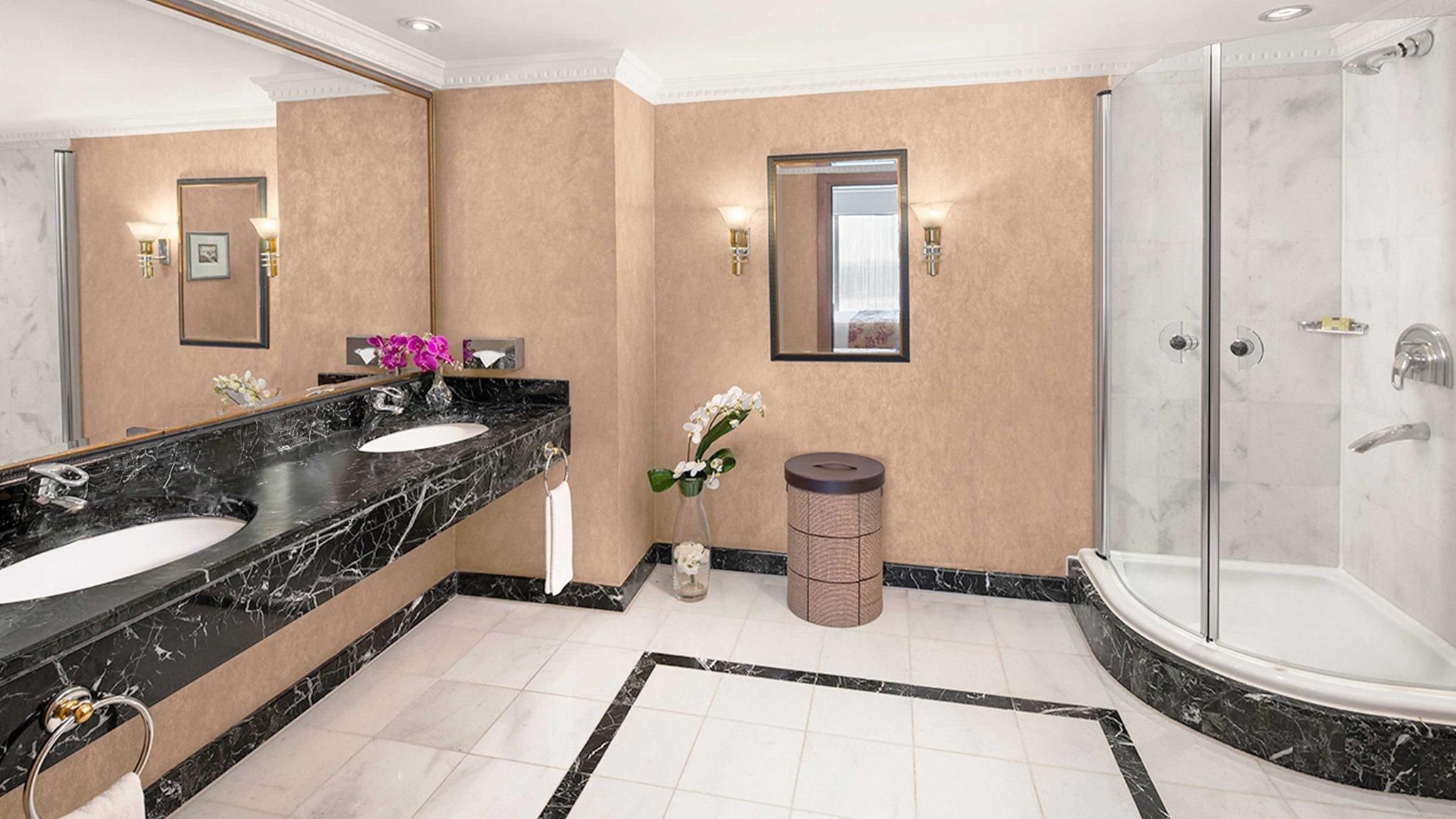 One Bedroom Suite Sea View Jetted Tub