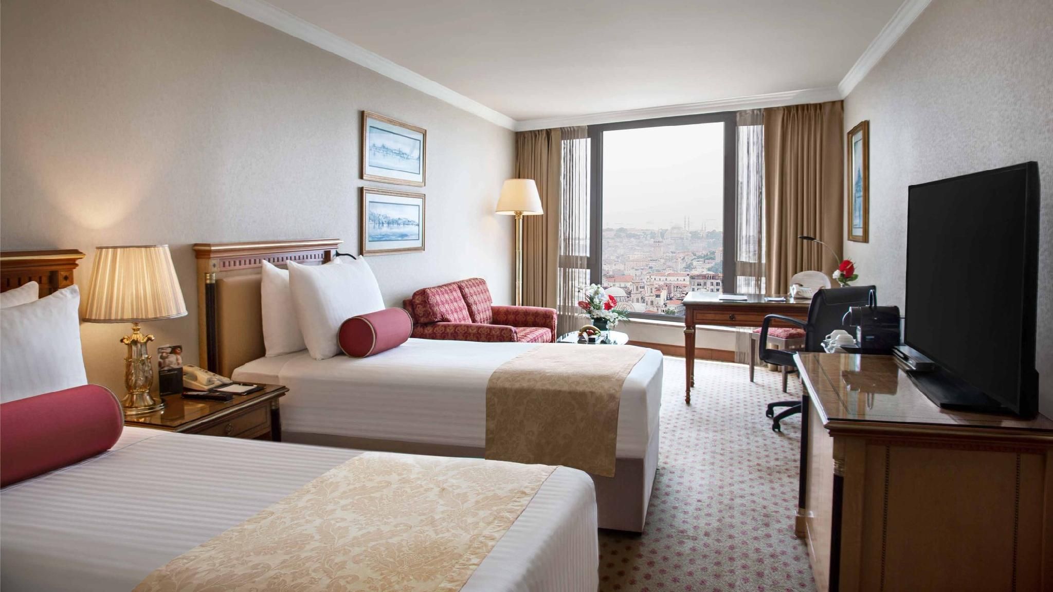 2 Twin Premium City View Smoking Lounge Access