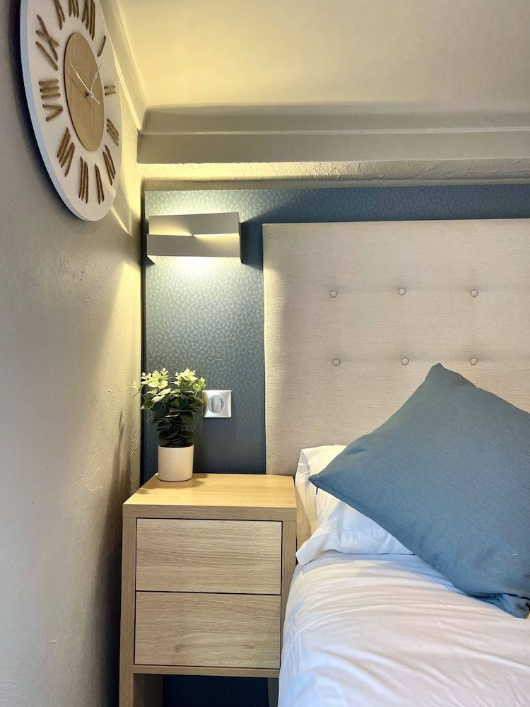 Standard Double or Twin Room, Mountain View