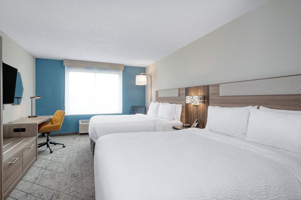 Room, 2 Queen Beds, Mobility Accessible (Communications, Accessible Tub)