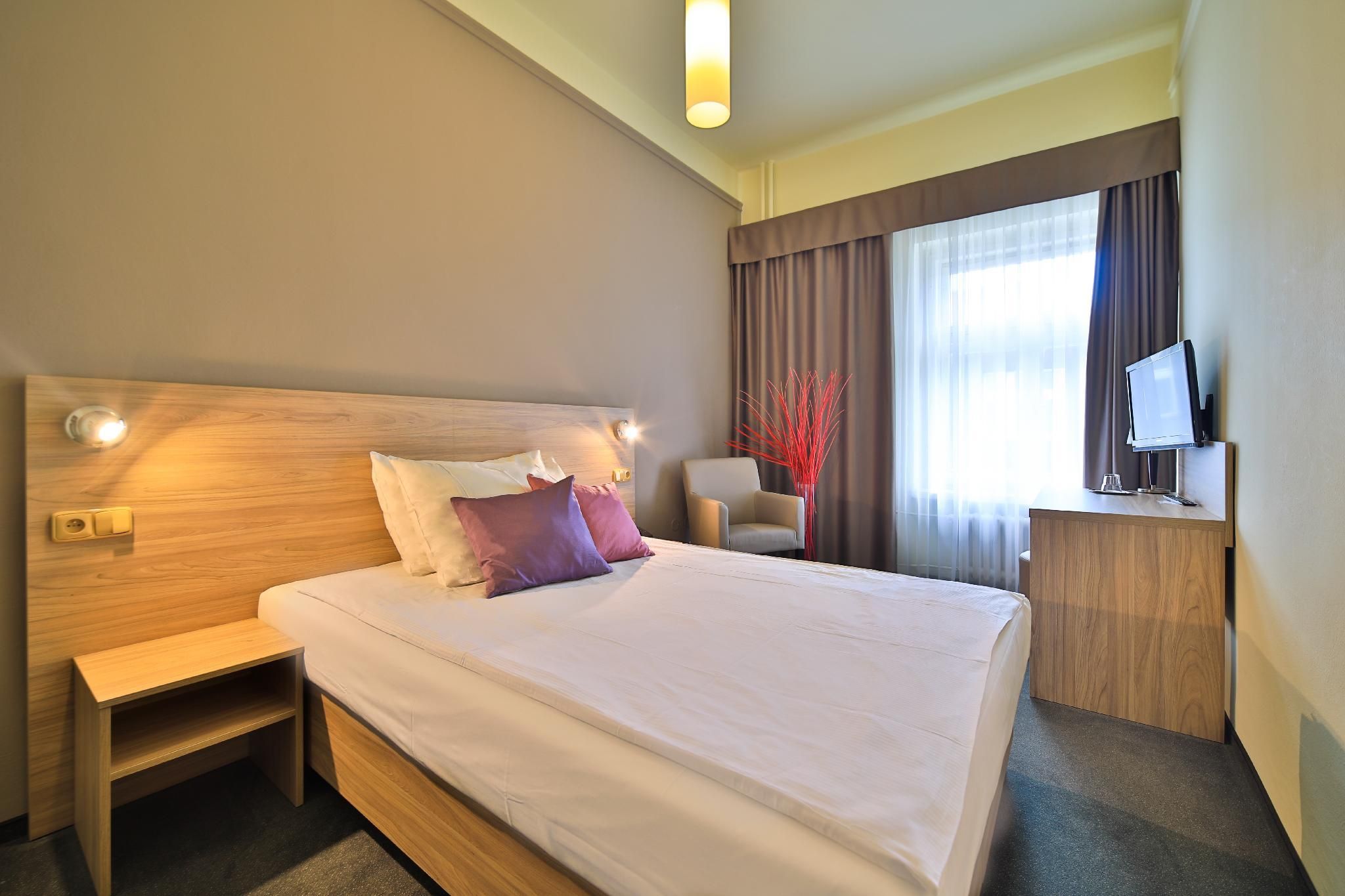 undefined Atlantic Hotel 2