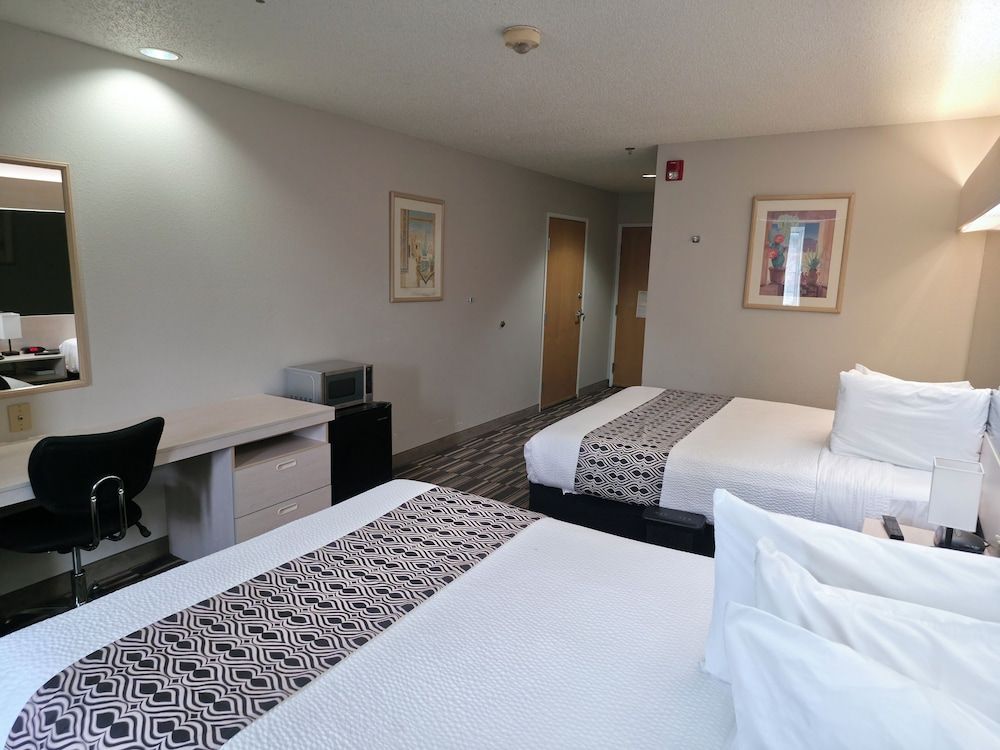 Room, 2 Queen Beds, Accessible, Non Smoking