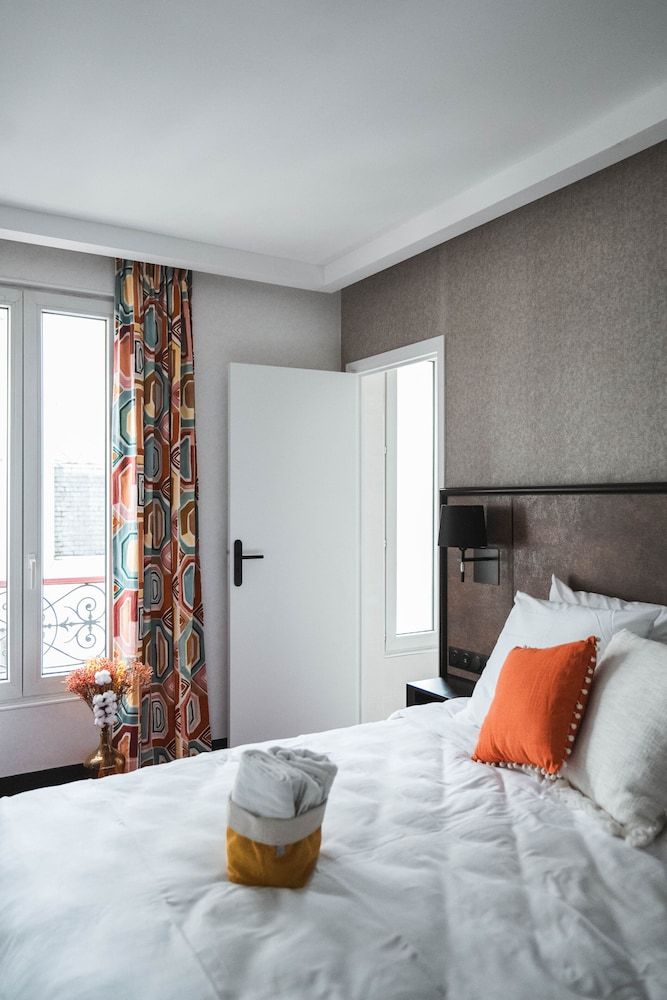 Hotel La Maison Montparnasse Standard Double Room 8