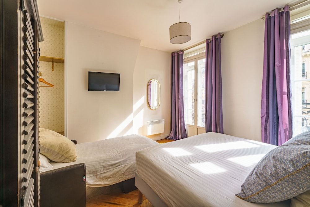 Apartments du Louvre - Le Marais Apartment (So Chic) 6