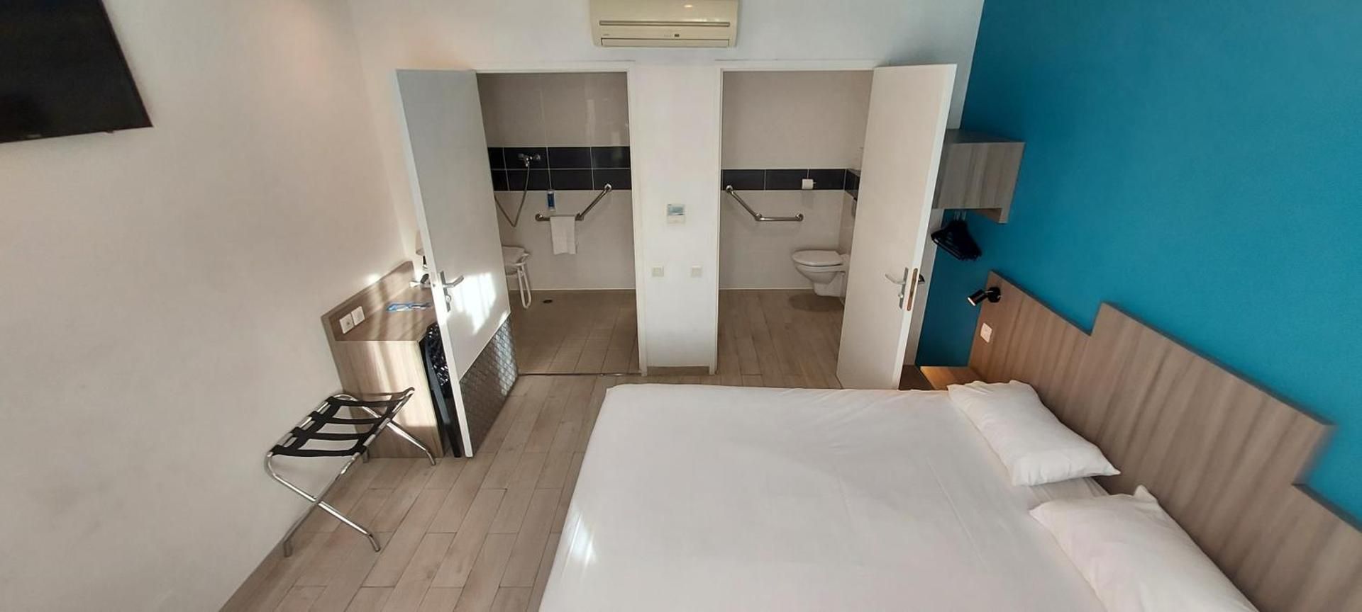 Brit Hotel Confort Manosque Cadarache Double Room - Disability Access