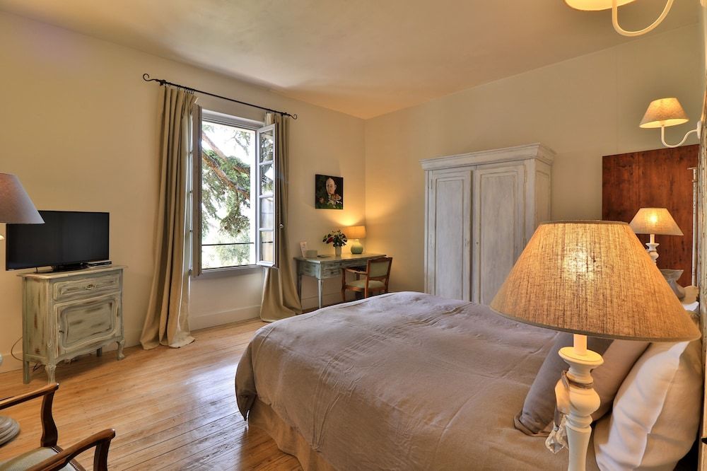 Double Room (OLIVIER)