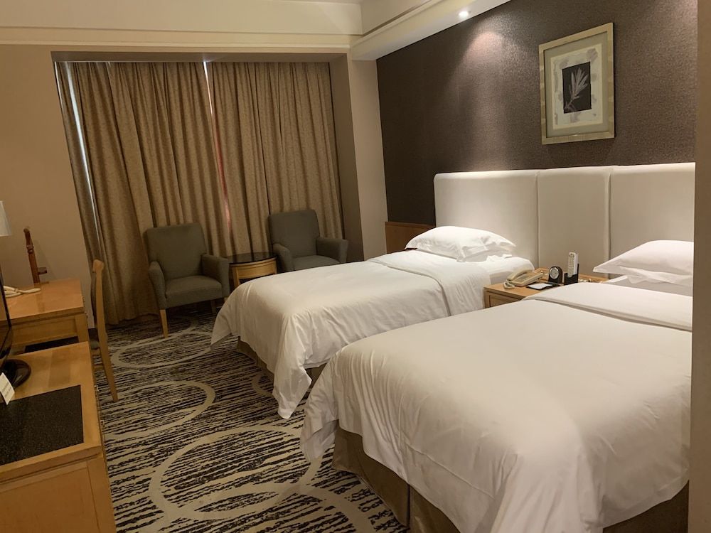 Baiyun Hotel Guangzhou Business Twin Room