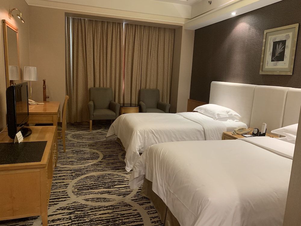 Baiyun Hotel Guangzhou Business Twin Room 2