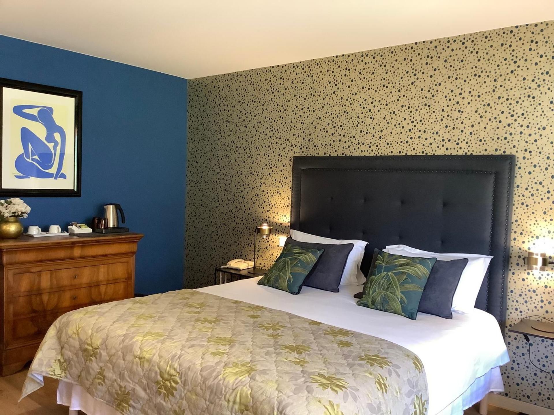 Junior Suite with Balcony