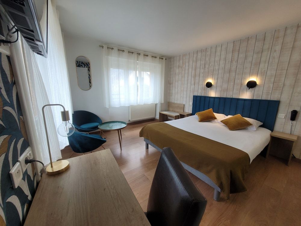 Brit Hotel Des Halles Comfort Room 3