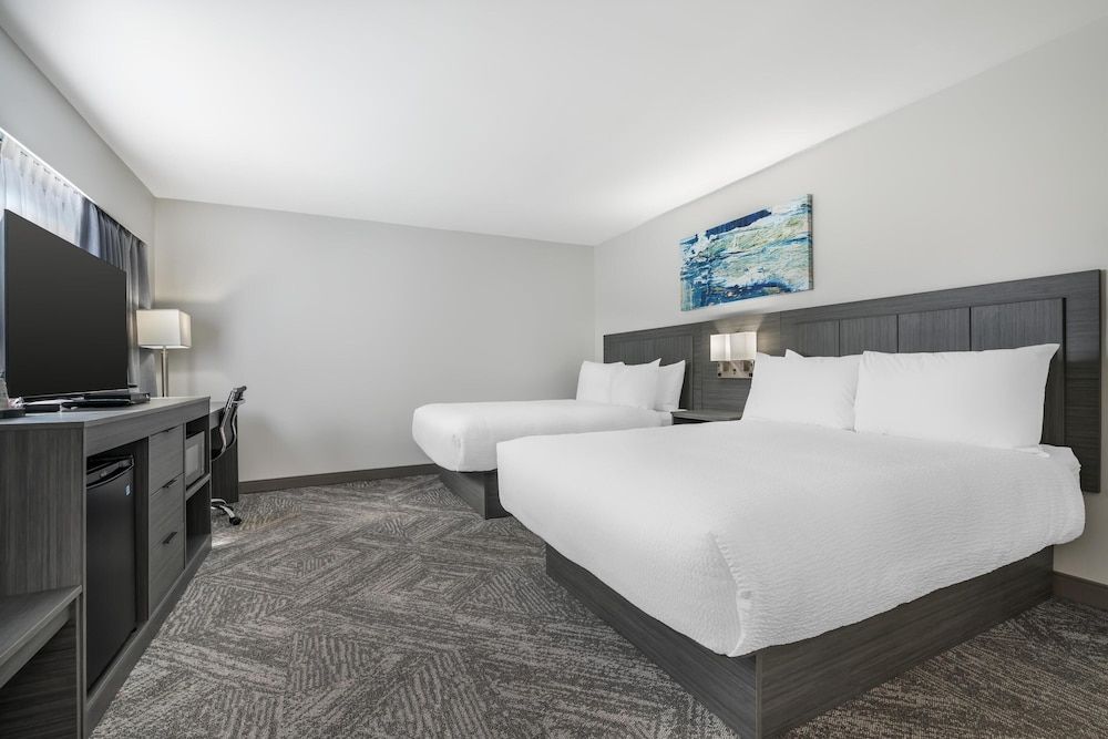 Standard Room, 2 Queen Beds, Non Smoking (Larger Room)