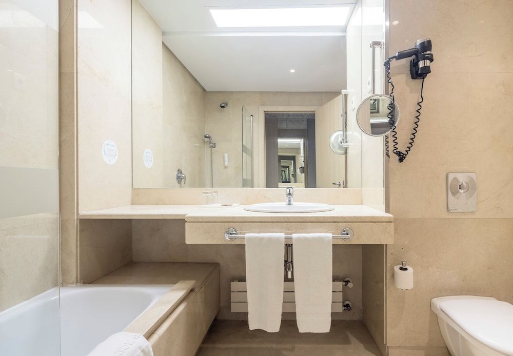 undefined Hotel ILUNION Pio XII 10