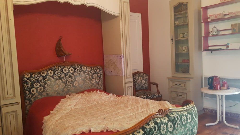 Family Double Room (Framboise)