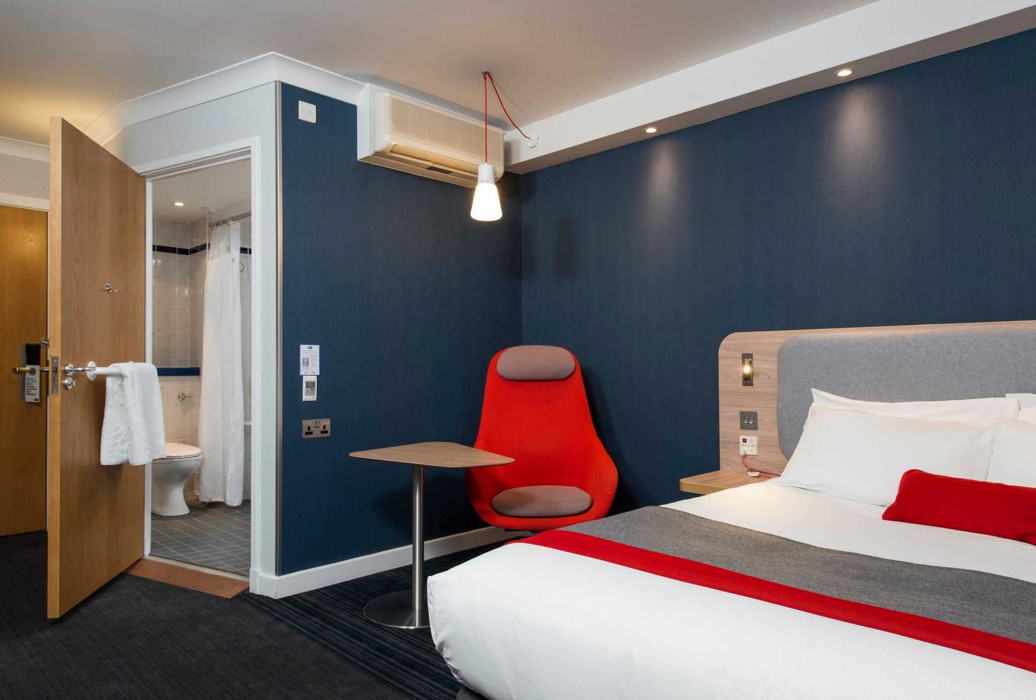 1 Double Accessible with Free Hot Breakfast