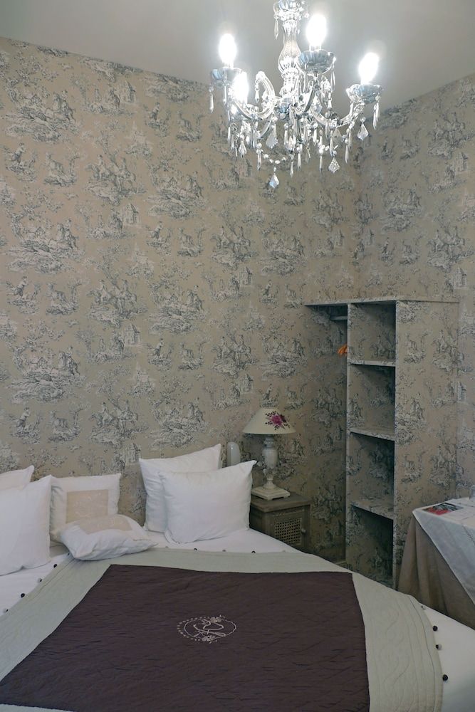 Villa Rivoli Economic Semi Basement Double Room 3