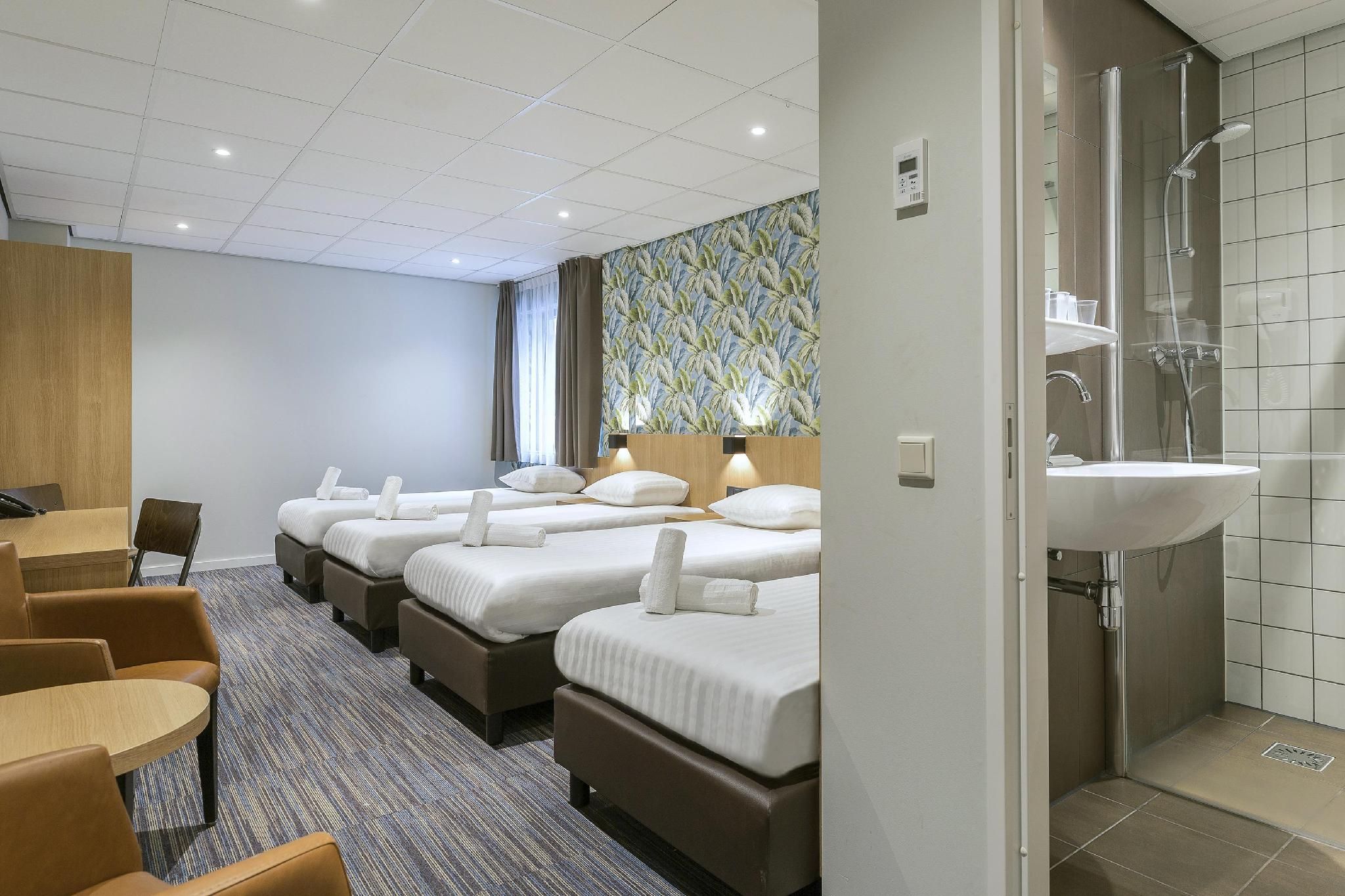 4 Single Beds, Non-Smoking, Economy Room, Kettle, Shower Only