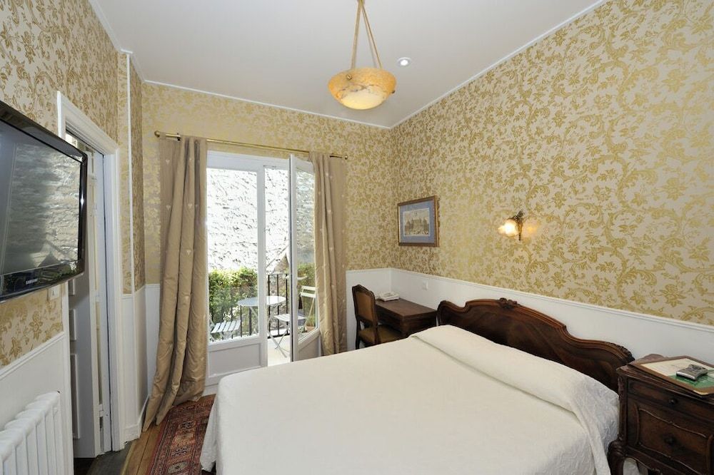 Classic Double or Twin Room
