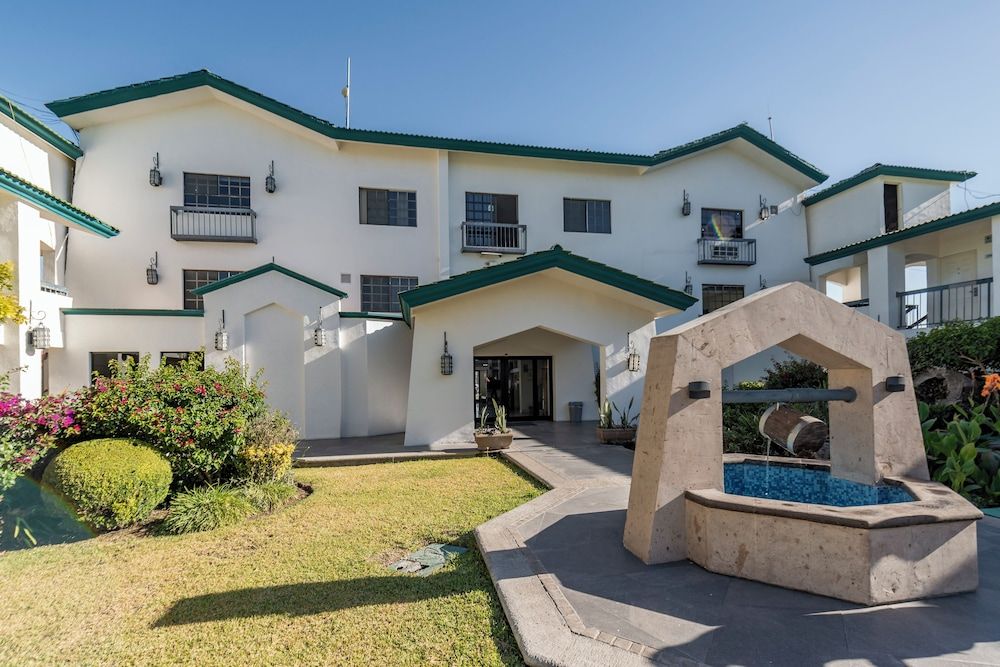 undefined Quinta Dorada Hotel and Suites 7