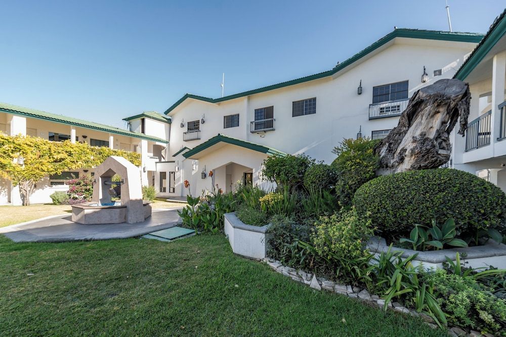 undefined Quinta Dorada Hotel and Suites 8