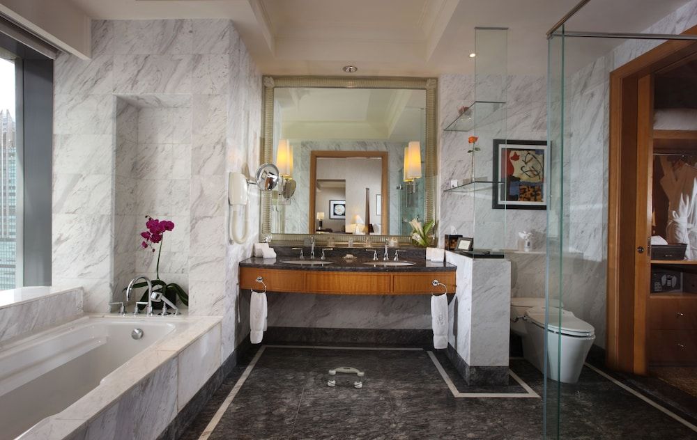 The Ritz-Carlton Jakarta, Mega Kuningan Grand Room, Multiple Beds 38