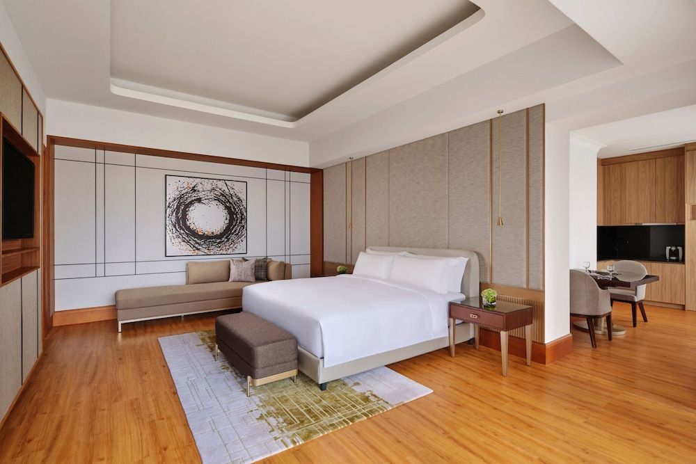 Grand Studio, 1 King Bed, Non Smoking