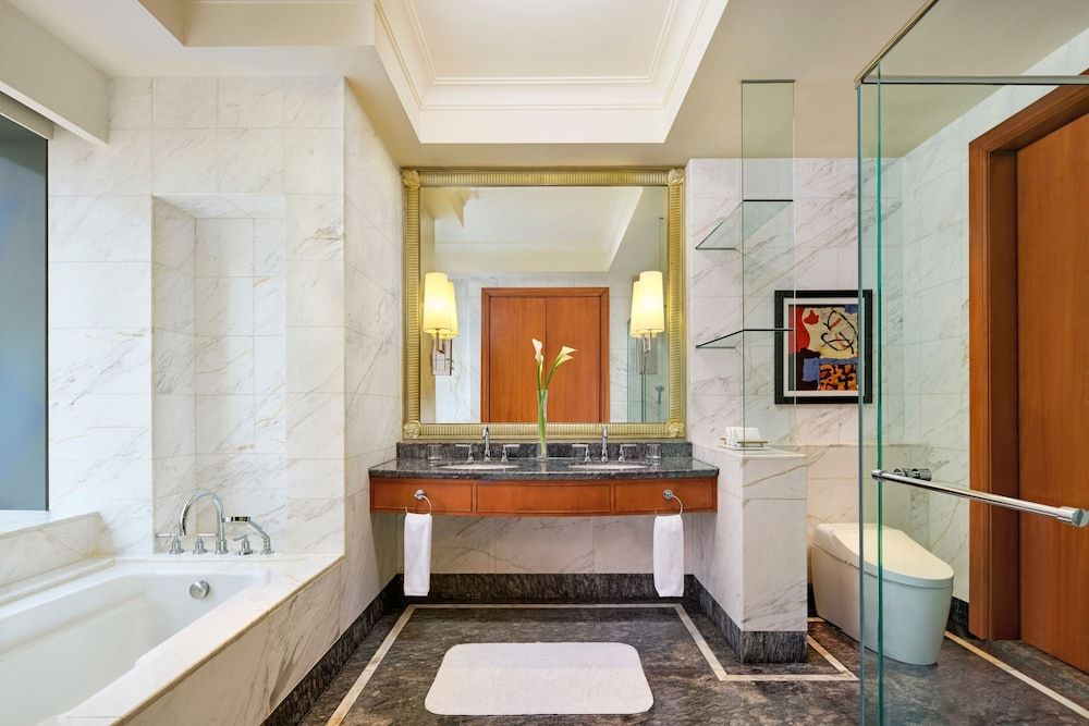 The Ritz-Carlton Jakarta, Mega Kuningan Grand Room, Multiple Beds 31