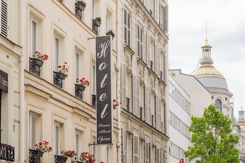 undefined Prince Albert Opera 8