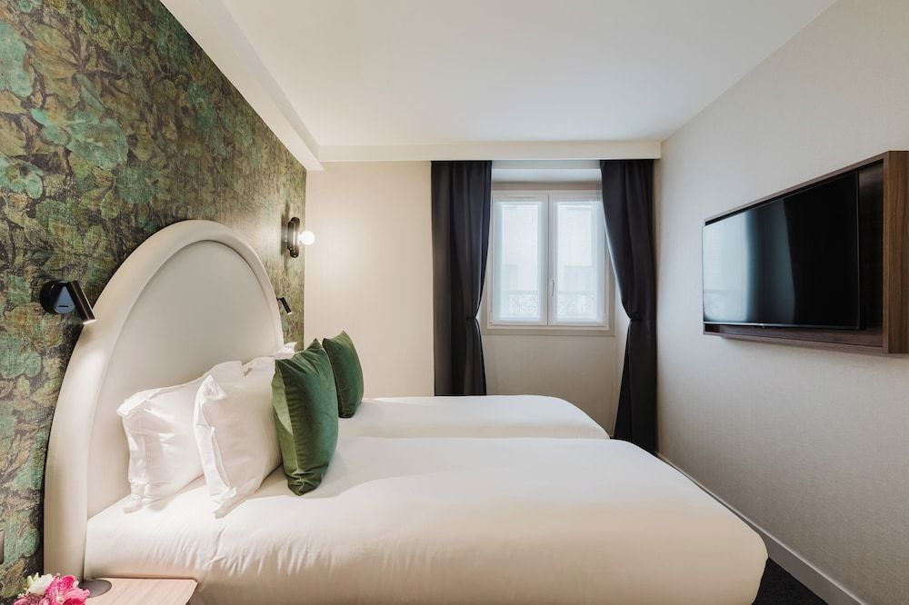 Prince Albert Opera Twin Room, Private Bathroom 6