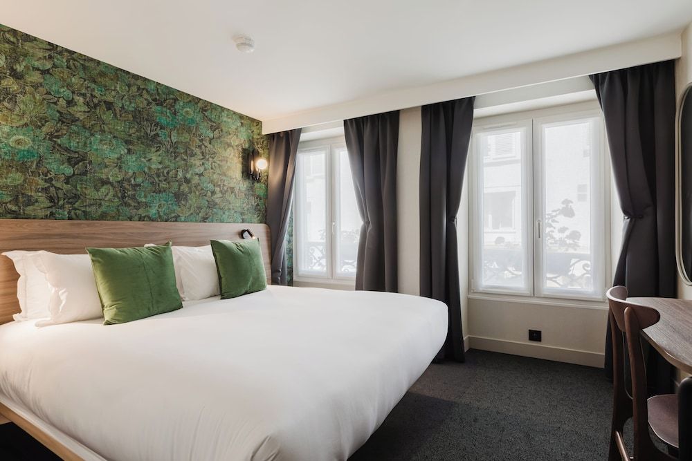 undefined Prince Albert Opera 3