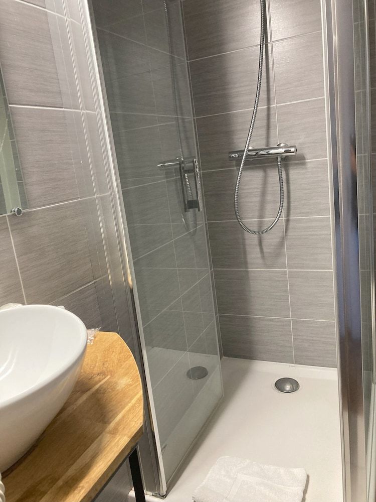 Le Gambetta Quadruple Room 5