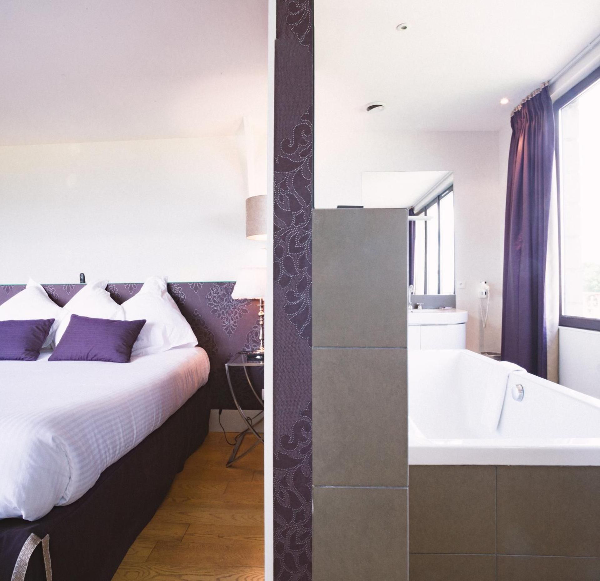 Executive Queen Room