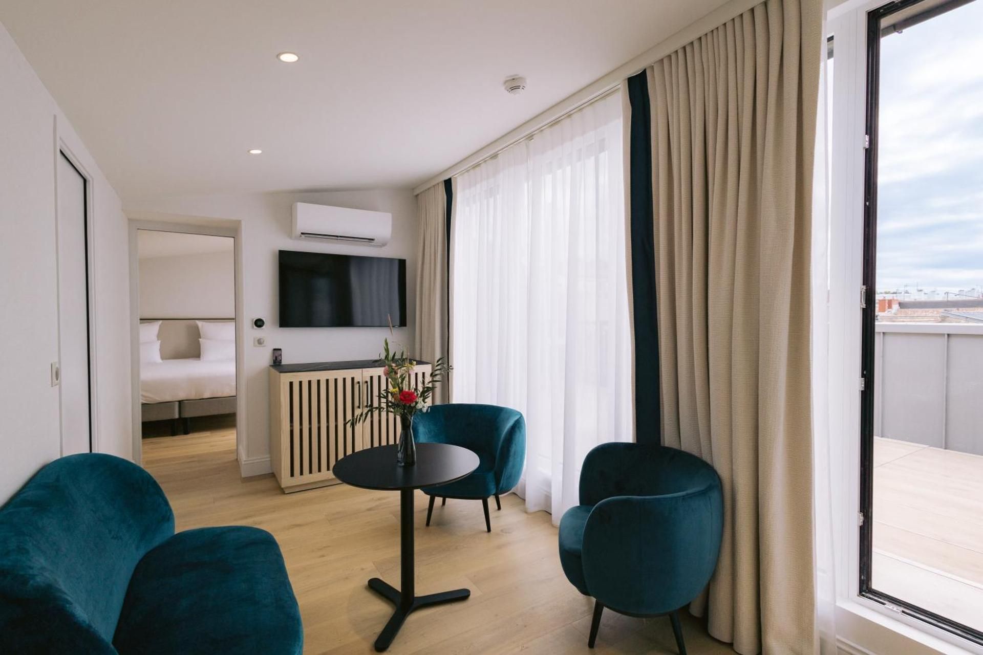 Standard suite balcony