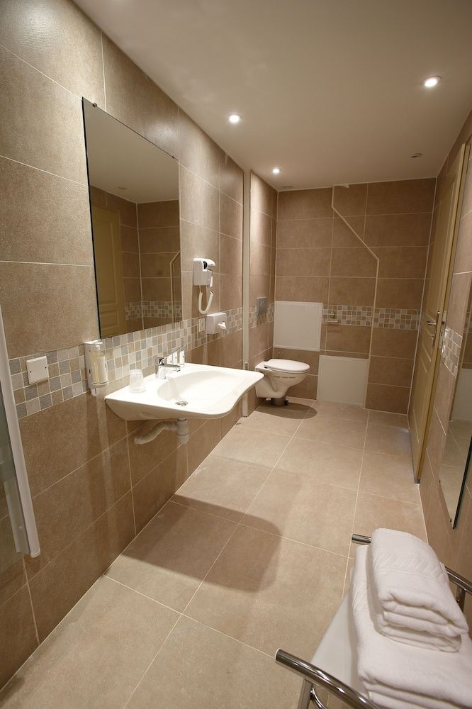 Appart'Hotel Hotel Saint Georges Comfort Penthouse, 1 Bedroom (B01 Appartement Alleran) 3