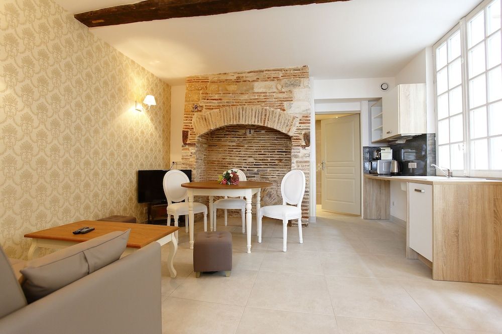 Appart'Hotel Hotel Saint Georges Comfort Penthouse, 1 Bedroom (B01 Appartement Alleran) 6