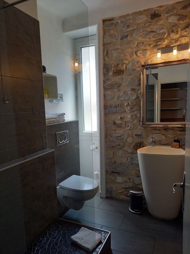 La Caravelle Triple Room 6