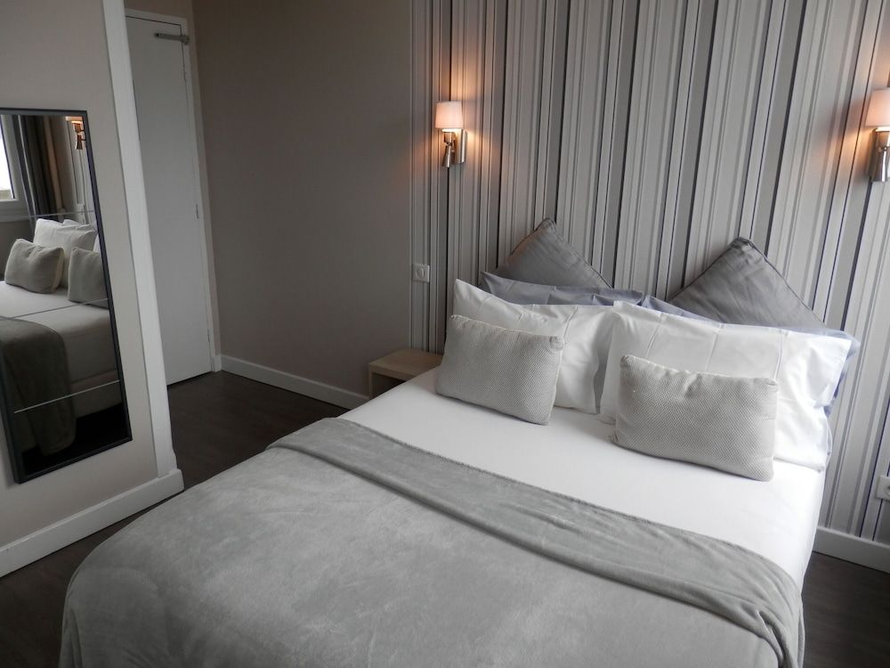 La Caravelle Double Room, Ocean View 9