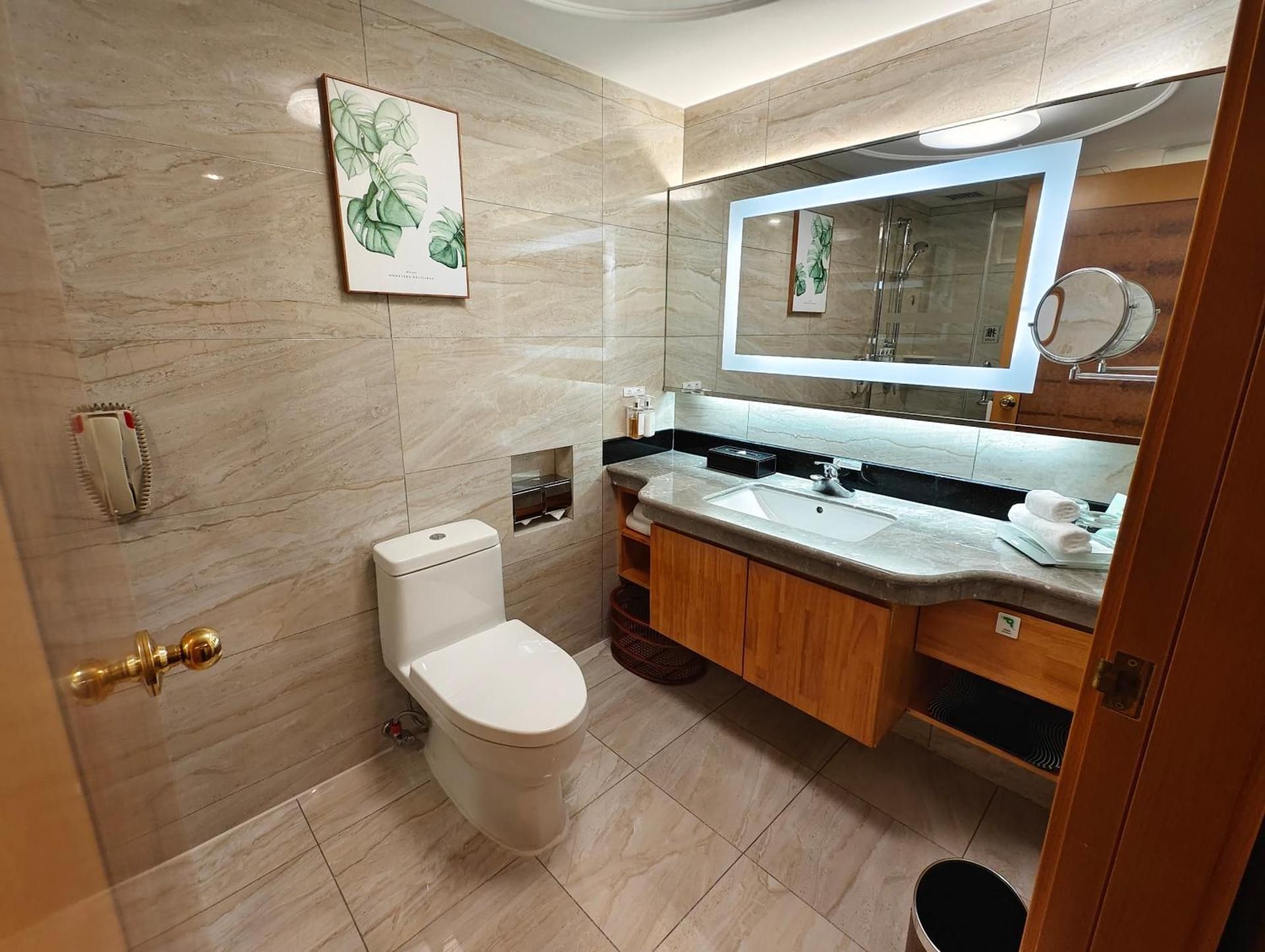 1 Bedroom Suite