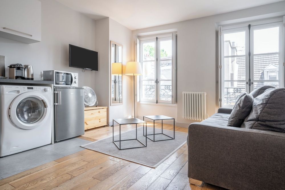 Les Apparts de l'Oncle Louis Quadruple Studio 16