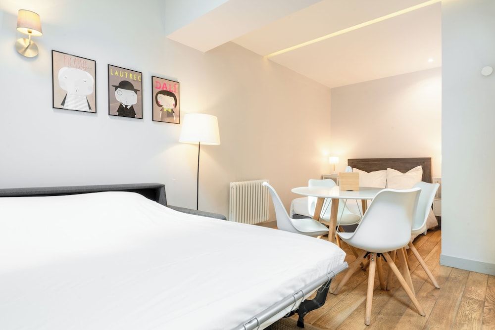 Les Apparts de l'Oncle Louis Quadruple Studio 3