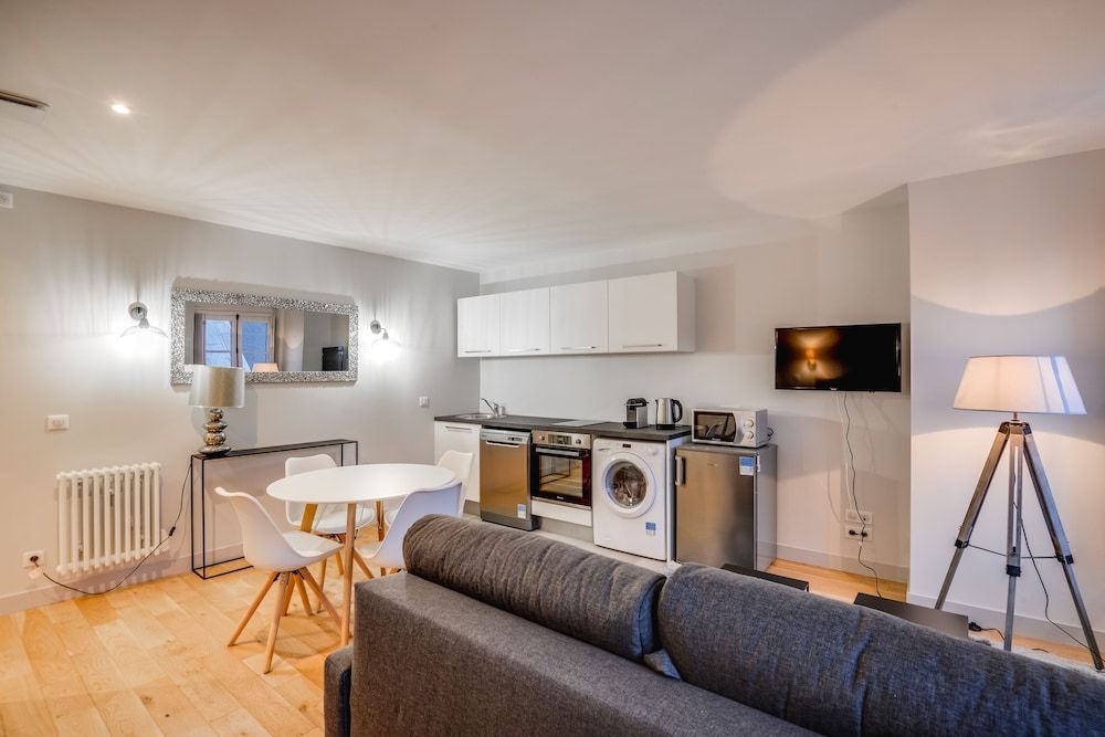 Les Apparts de l'Oncle Louis Quadruple Studio 15