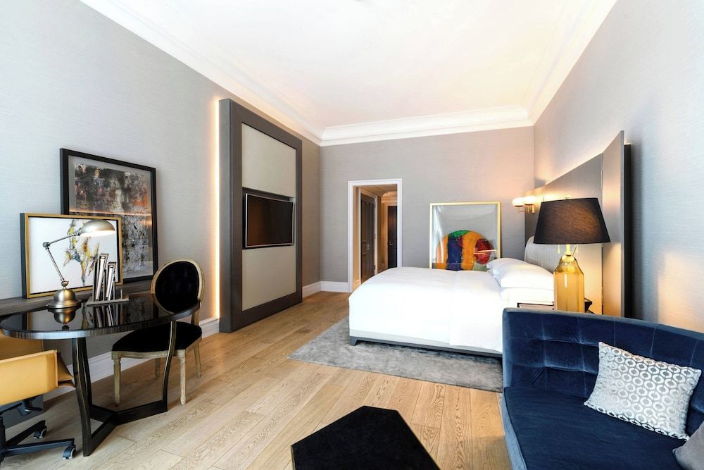 The Ritz-Carlton, Doha Deluxe Room, 1 King Bed, Balcony 2