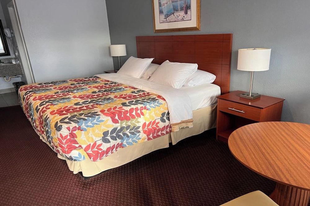 Islander Motel Santa Cruz Standard Room, 1 King Bed, Non Smoking 2