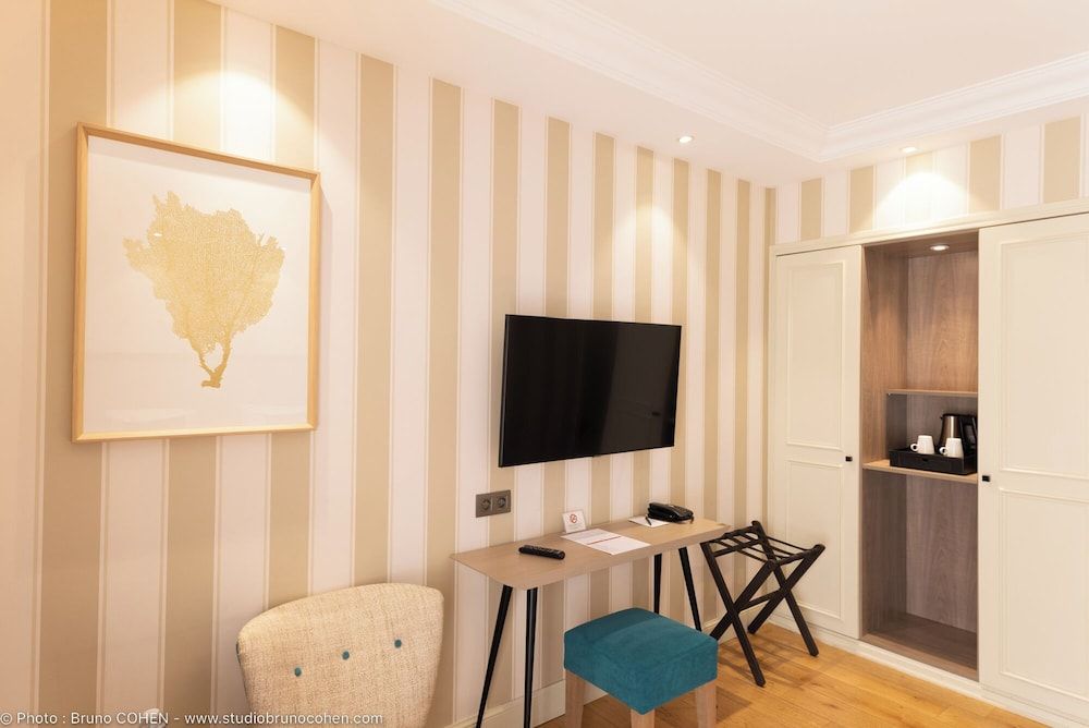 Château de La Tour Superior Room, 1 Double Bed 4