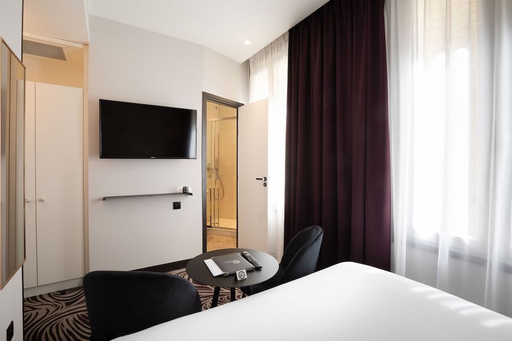 Hotel Prince Albert Gare de Lyon Standard Double Room 13
