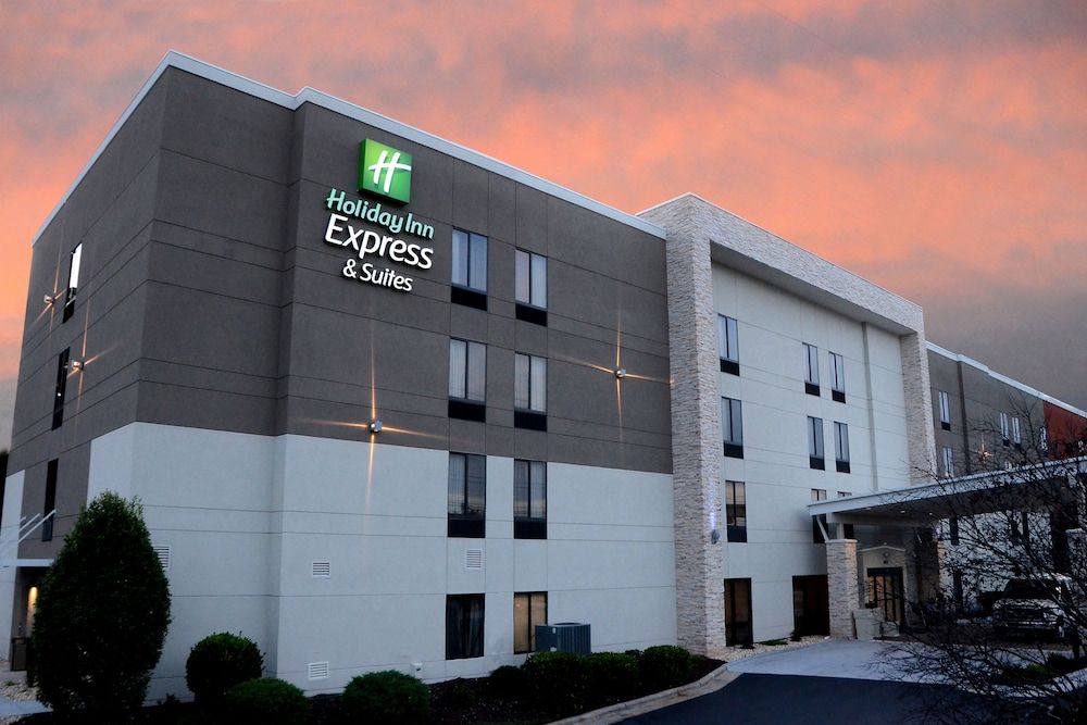 undefined Holiday Inn Express & Suites Raleigh Durham Airport at RTP by IHG 6