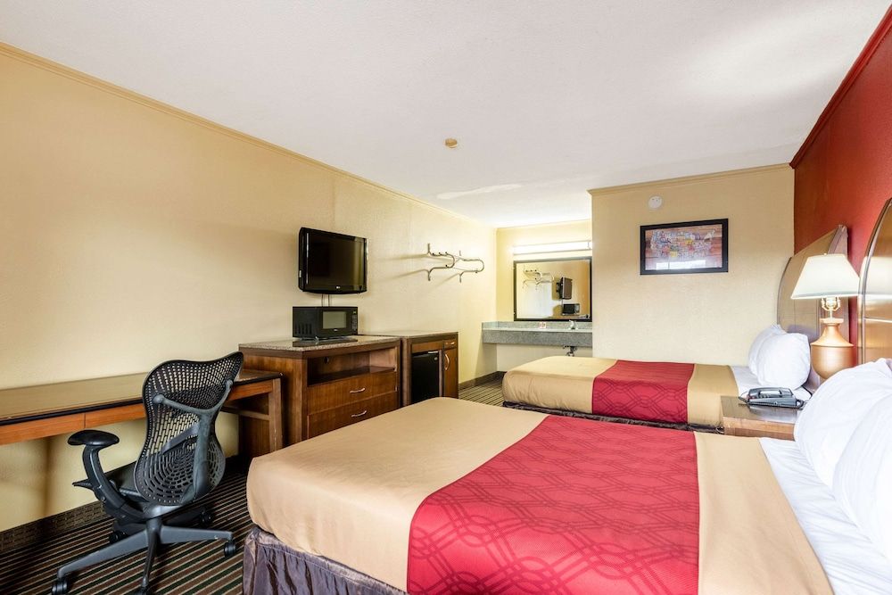 Standard Room, 2 Double Beds, Smoking