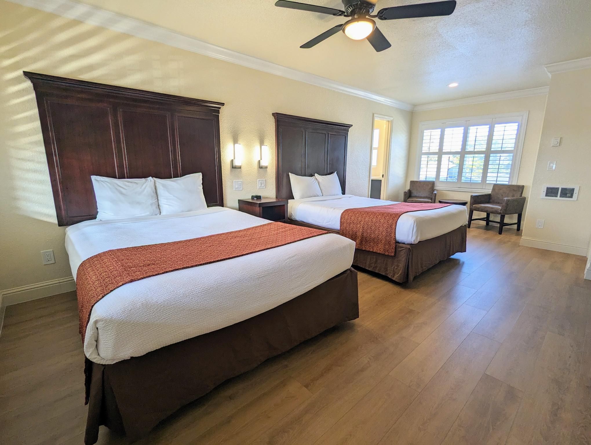 undefined Clarion  Collection Wilkie's Inn Pacific Grove - Monterey 3